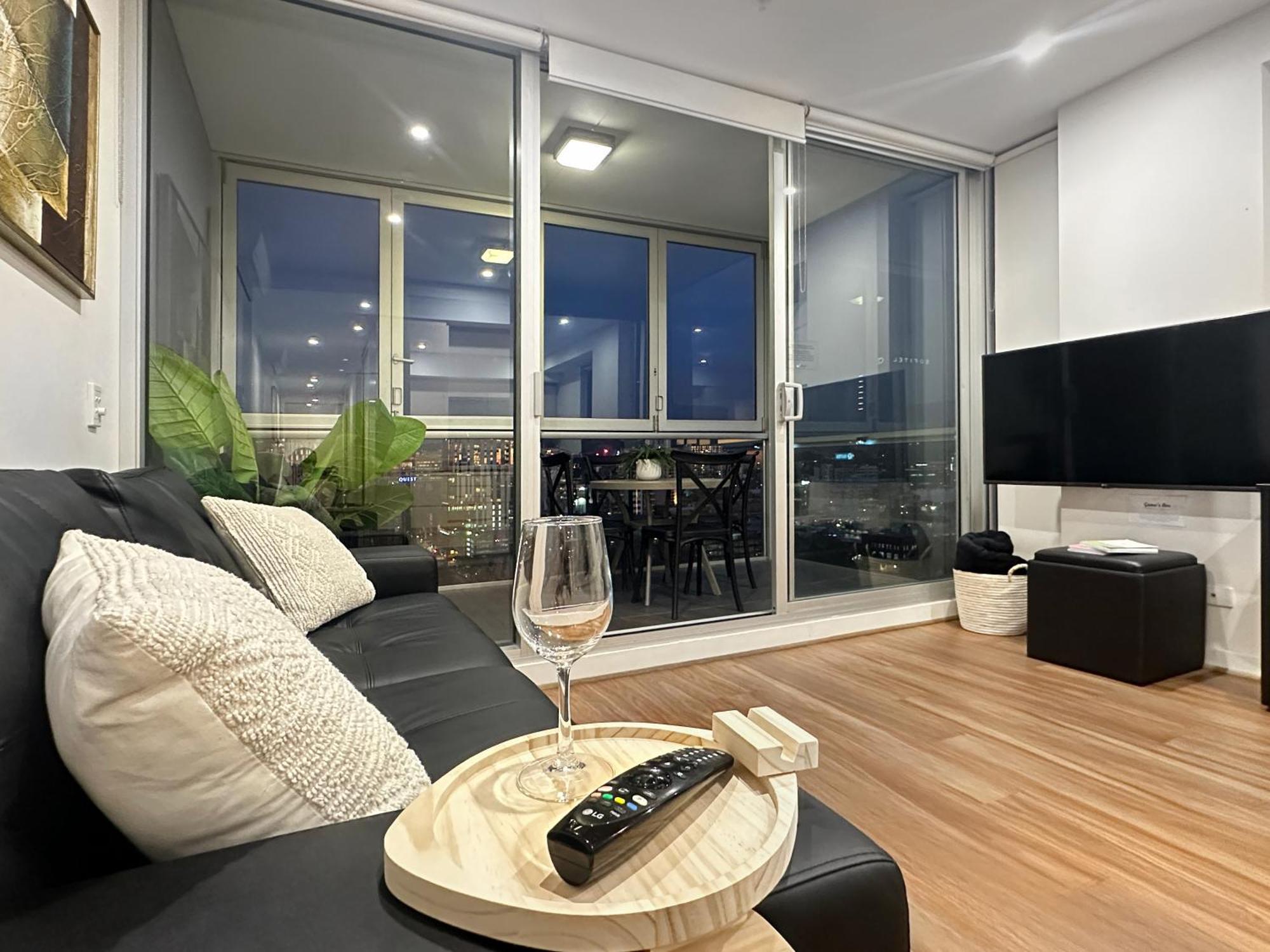 Penthouse View Apartment Luxury Cbd Penthouse Sleeps 6 Balcony Spa Access Adelaide Kültér fotó