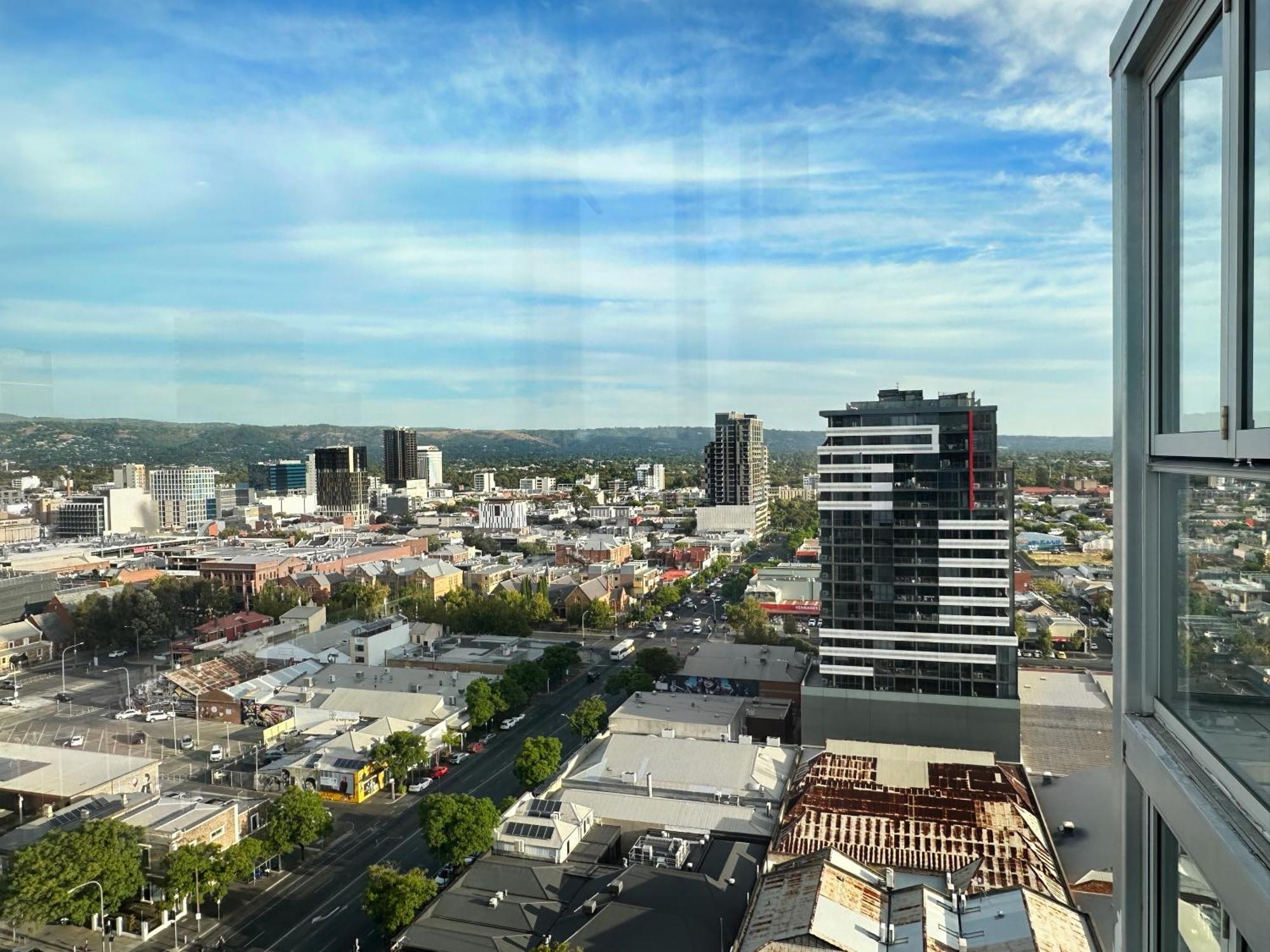 Penthouse View Apartment Luxury Cbd Penthouse Sleeps 6 Balcony Spa Access Adelaide Kültér fotó